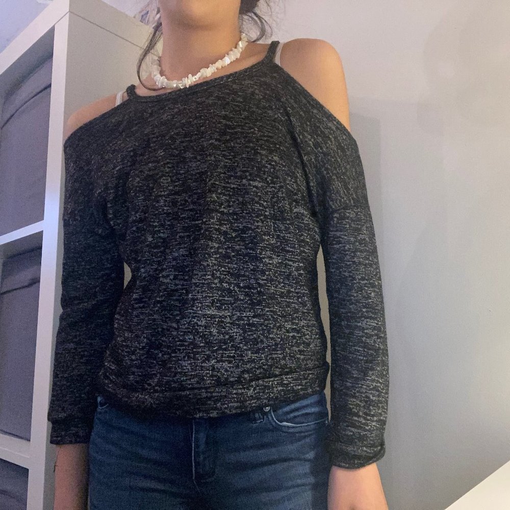 Black off the sholder long sleeve shirt